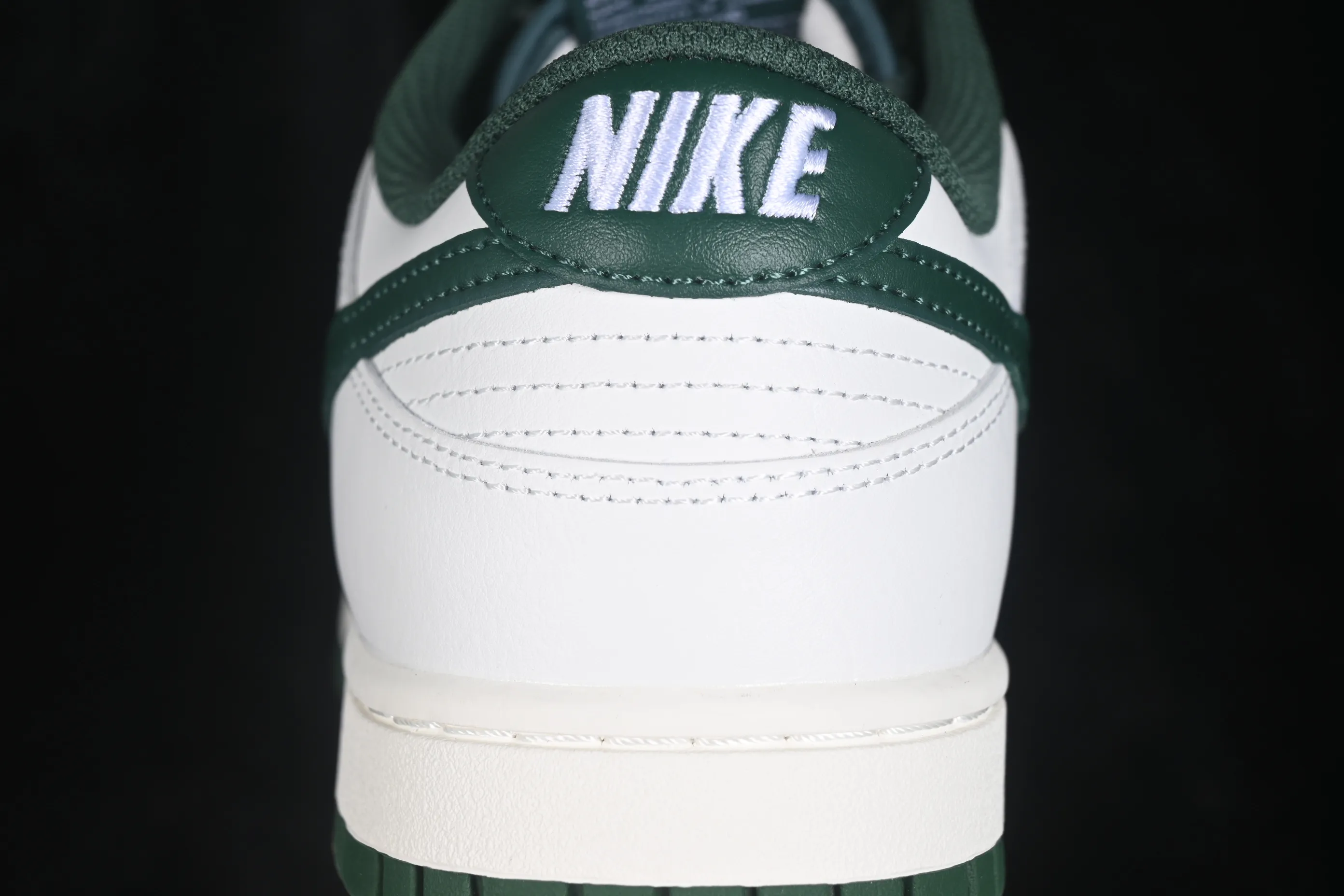All categories Nk SB Dunk series Nk SB Dunk Low low-top sneakers Nike SB Dunk Low white green low-top casual sneakers HF5441-115